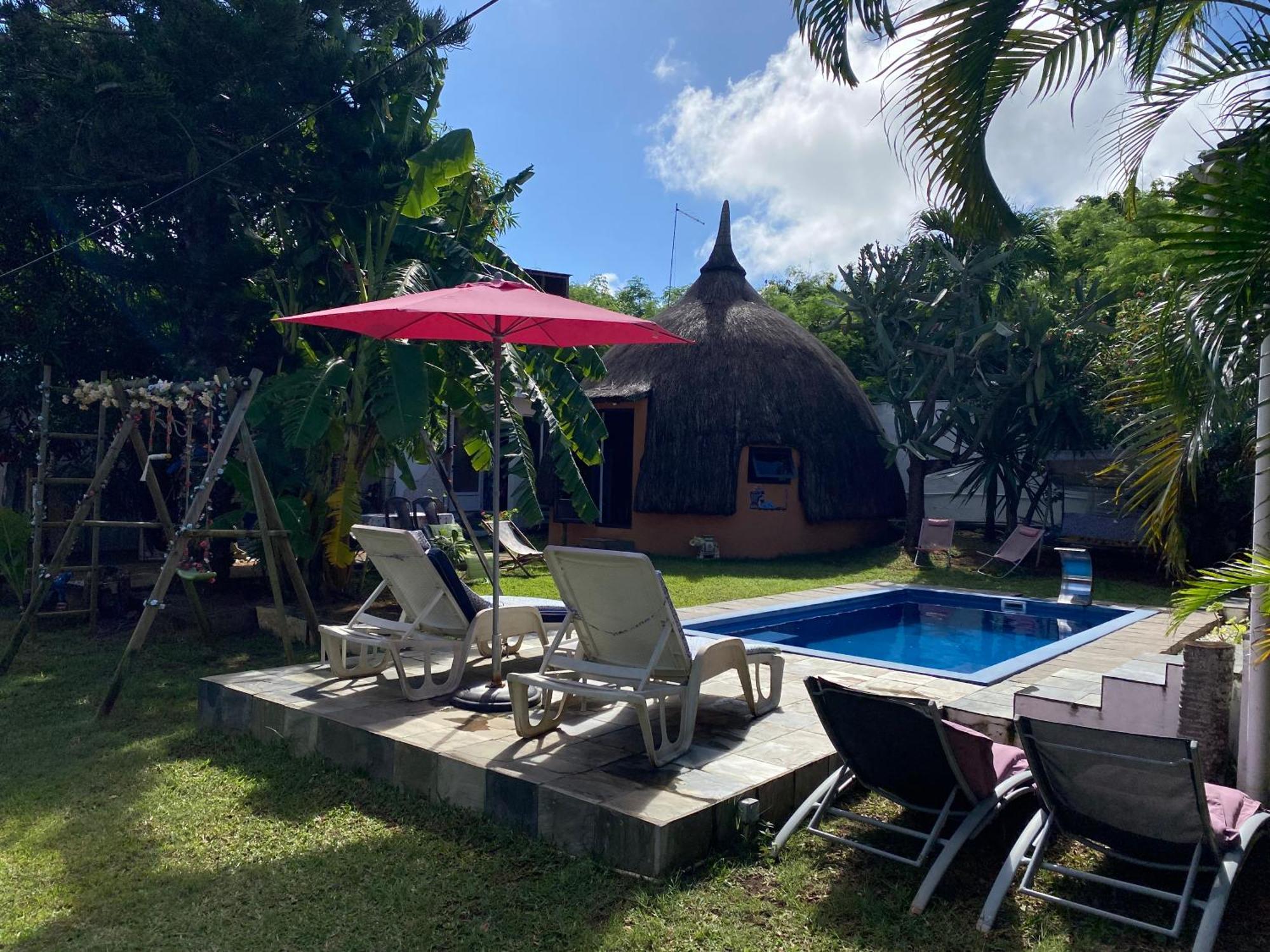 Bed and Breakfast Cazhibiscus Trou aux Biches Exterior foto