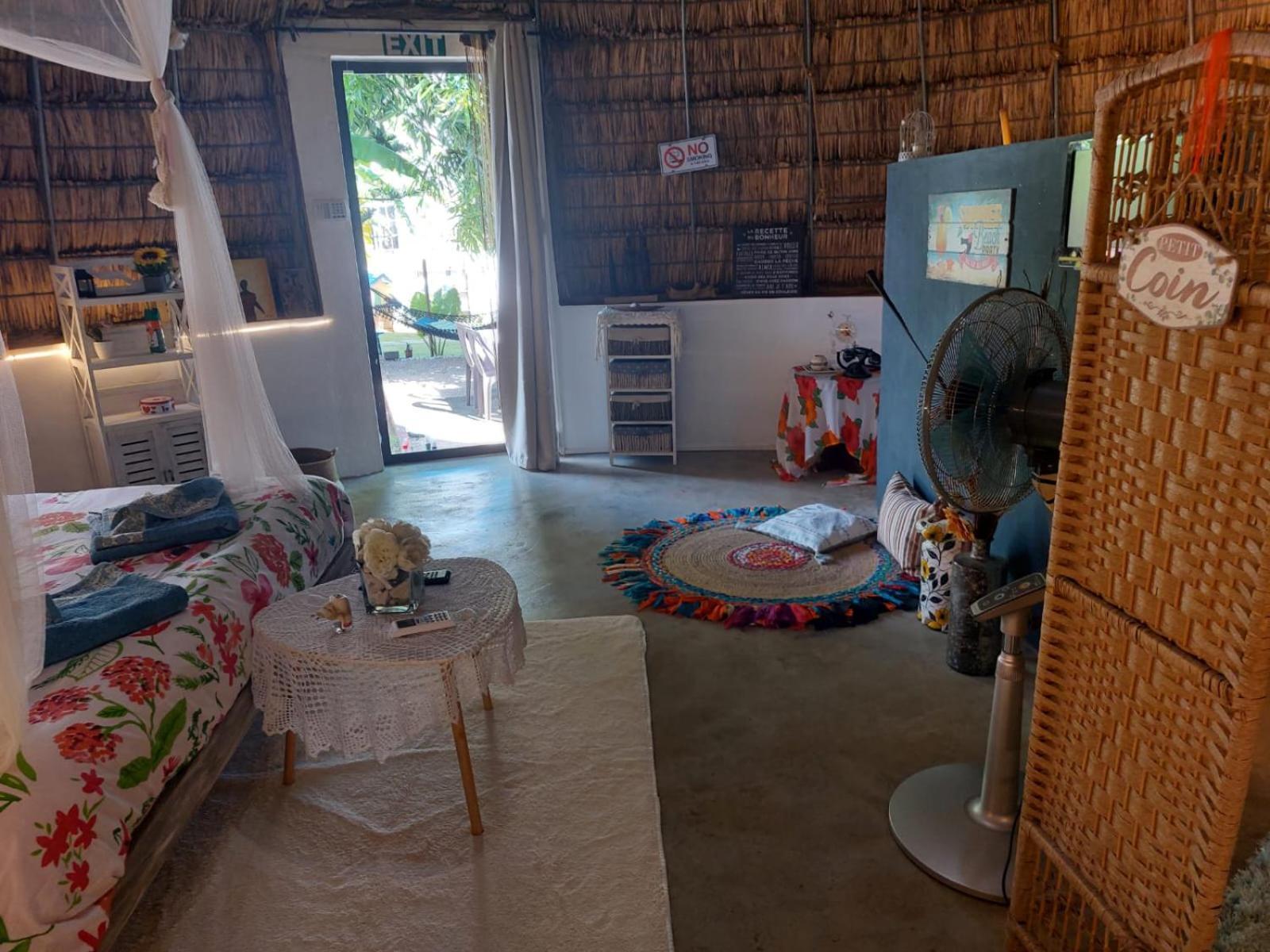 Bed and Breakfast Cazhibiscus Trou aux Biches Exterior foto